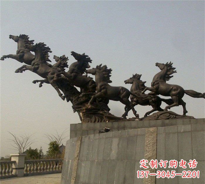 威海八匹奔马铜雕