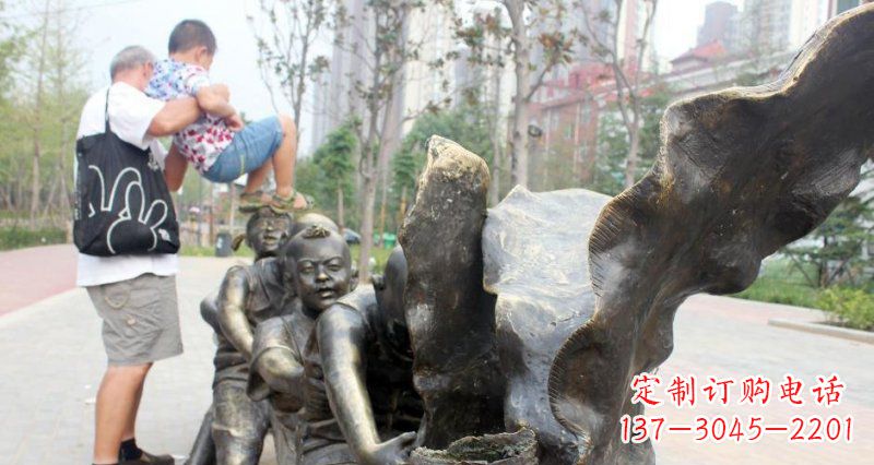 威海拔萝卜的儿童小区景观铜雕