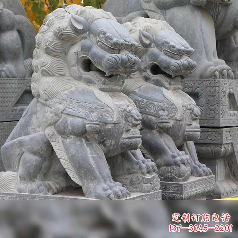威海北京故宫的石狮子