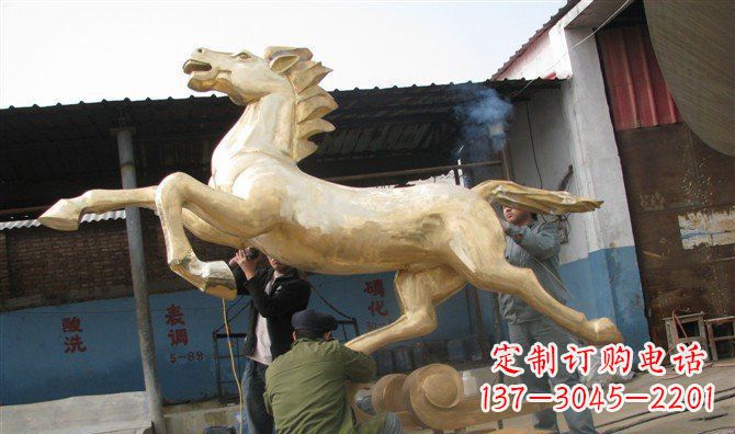 威海奔马铸铜马铜雕