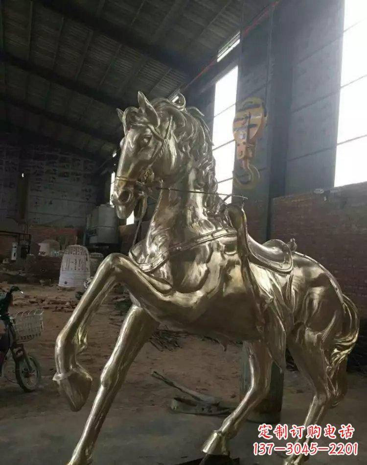 威海奔马铜雕