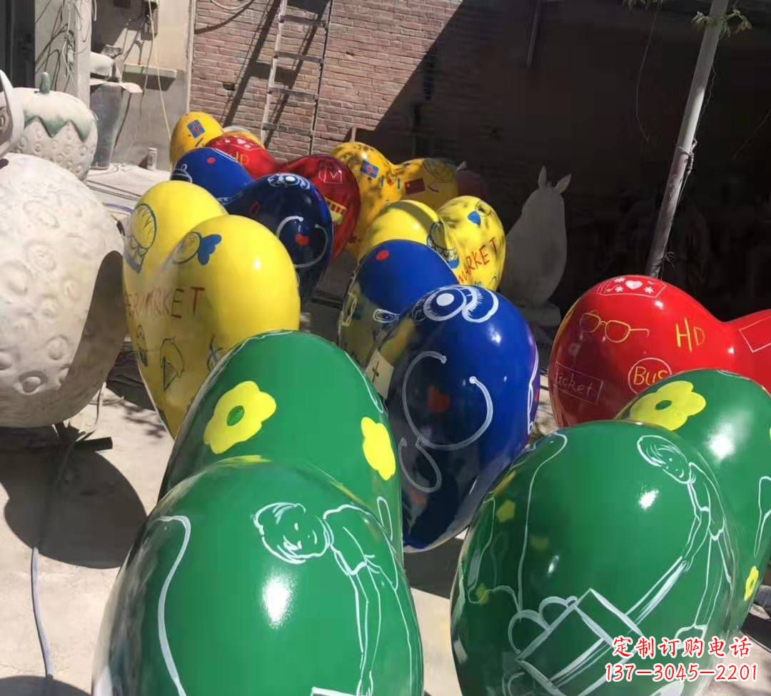 威海玻璃钢彩绘气球雕塑商场陈美摆件