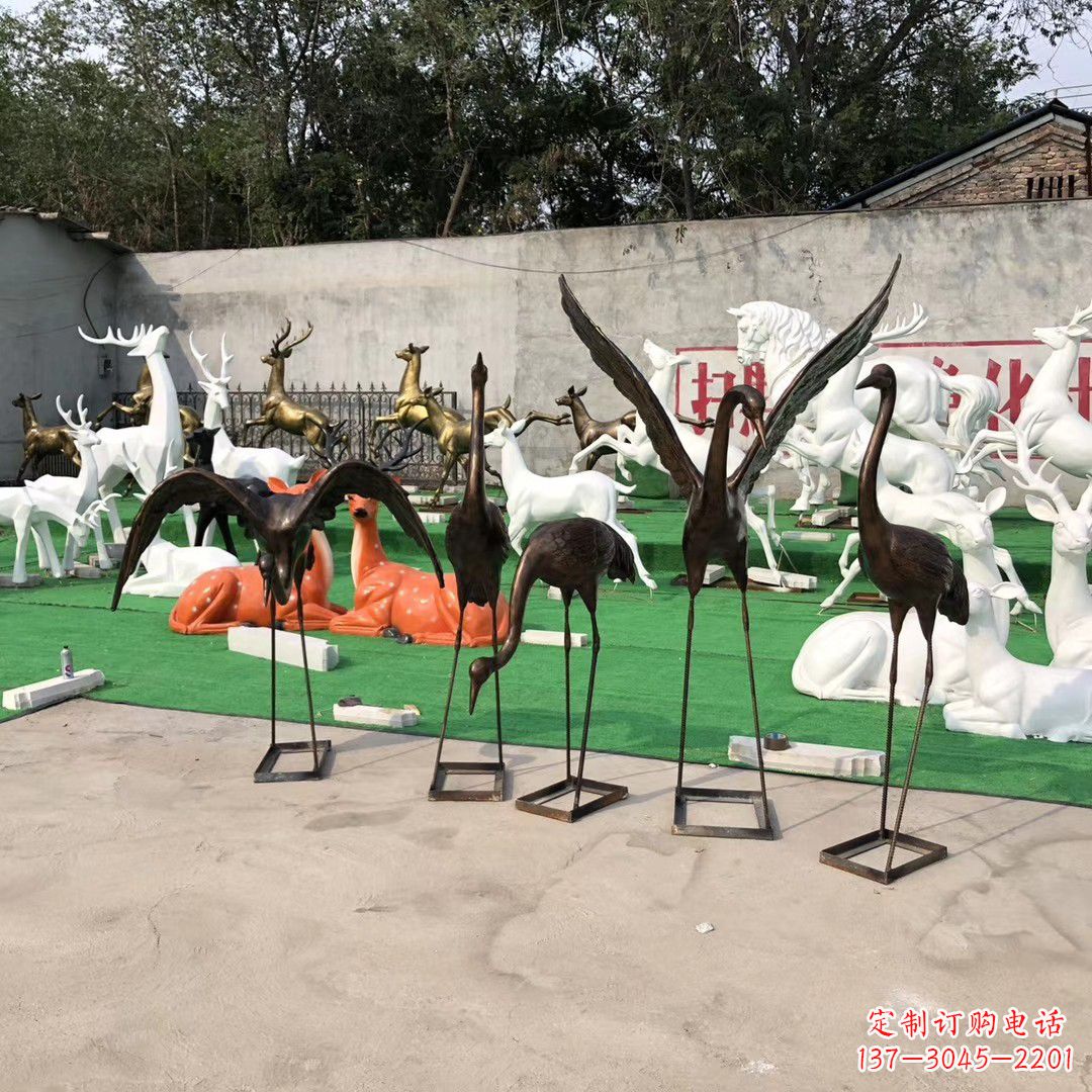 威海仙鹤玻璃钢雕塑精致美丽的艺术品