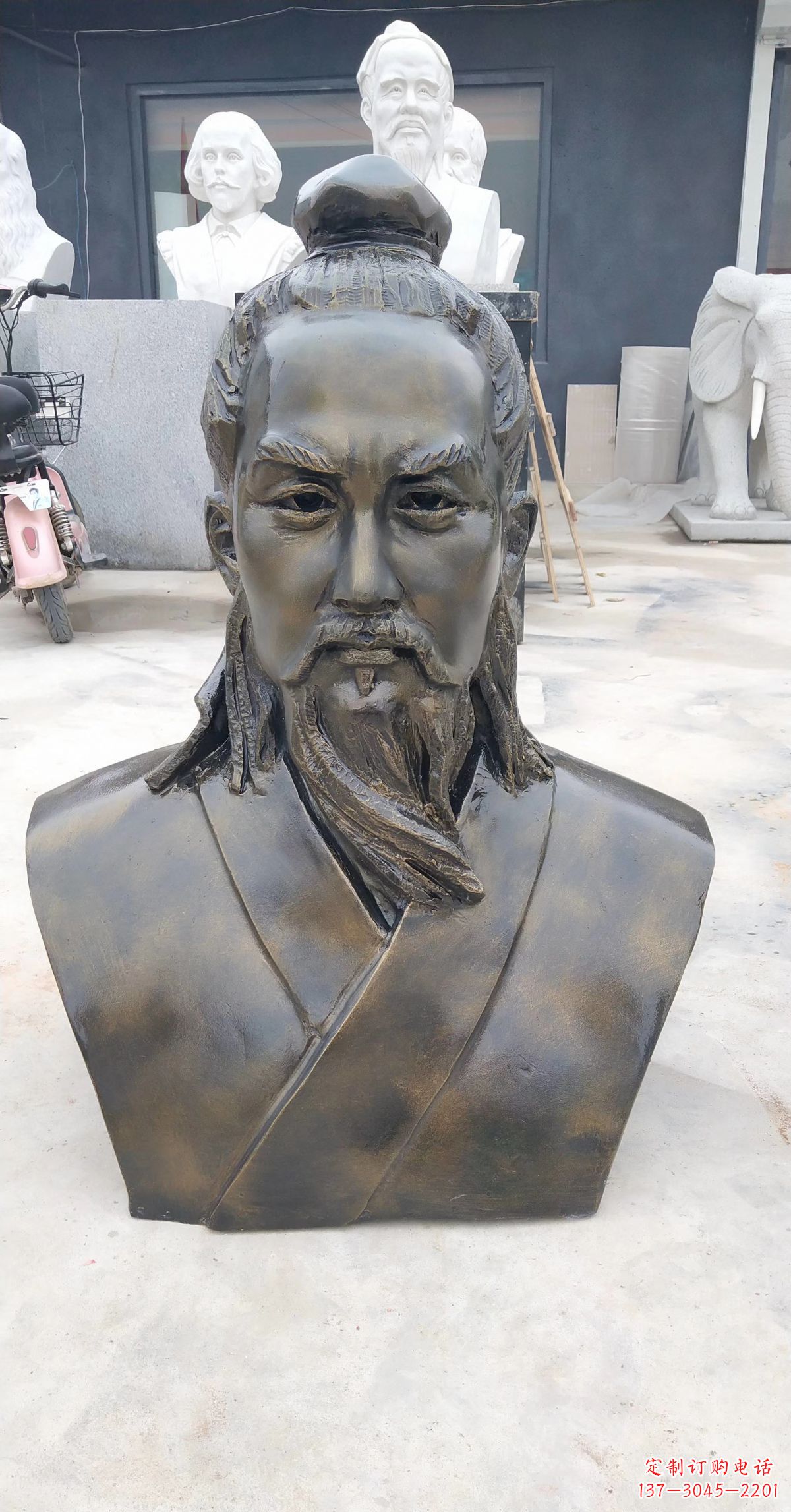 威海玻璃钢仿铜鲁班头像雕塑