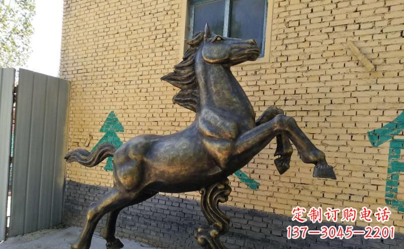 威海玻璃钢仿铜马到成功雕塑马
