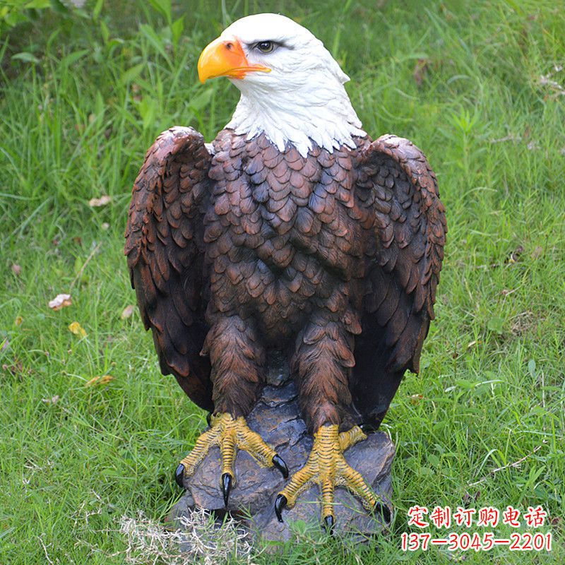 威海玻璃钢老鹰雕塑传统与现代的完美结合