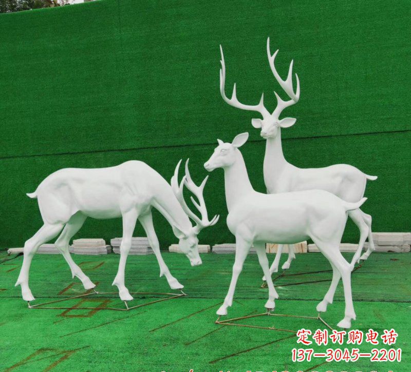 威海玻璃钢鹿群雕塑