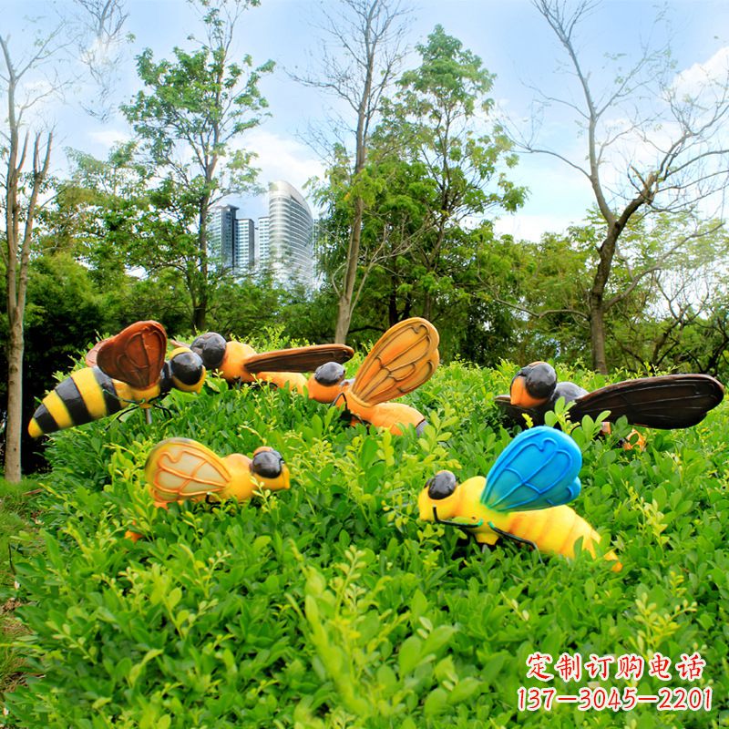 威海玻璃钢仿真蜜蜂-公园草丛花丛动物雕塑摆件