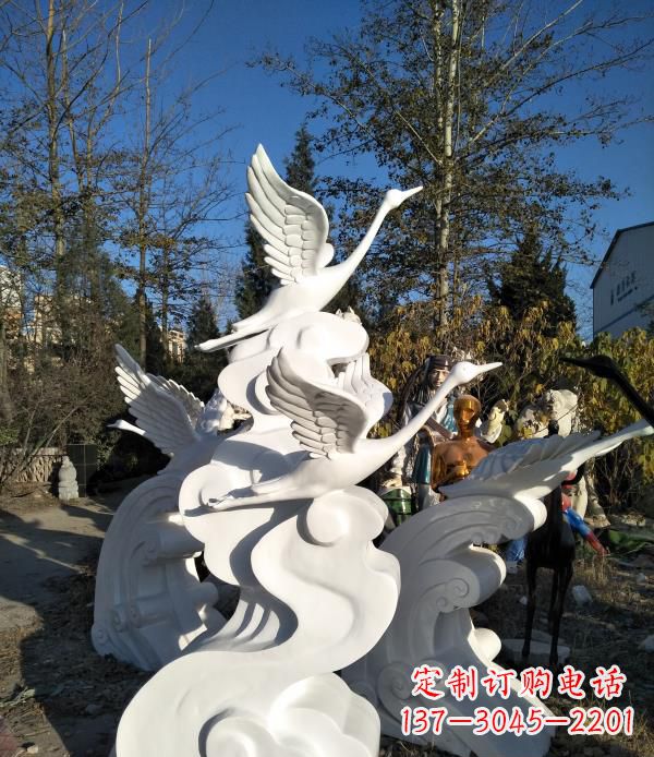 威海玻璃钢天鹅雕塑