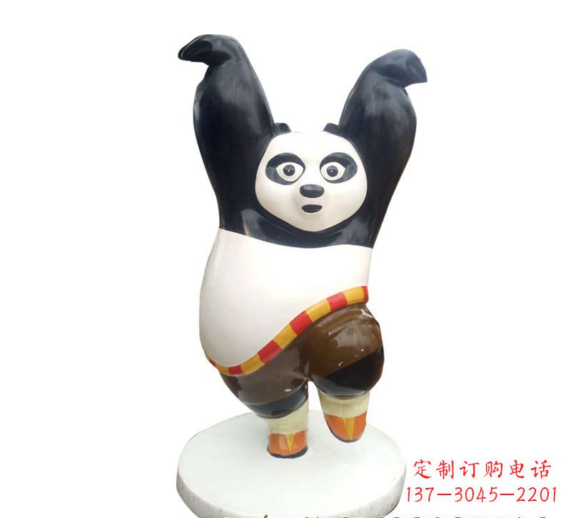 威海玻璃钢制熊猫雕塑精致细腻的艺术品