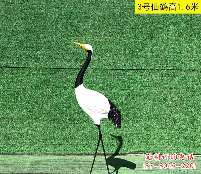 威海火烈鸟雕塑玻璃钢的艺术之美