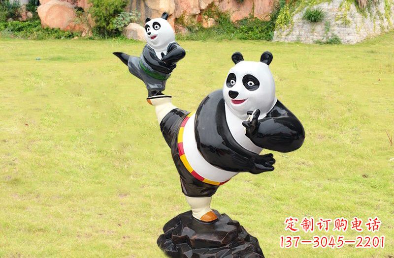 威海玻璃钢卡通熊猫雕塑的艺术之美