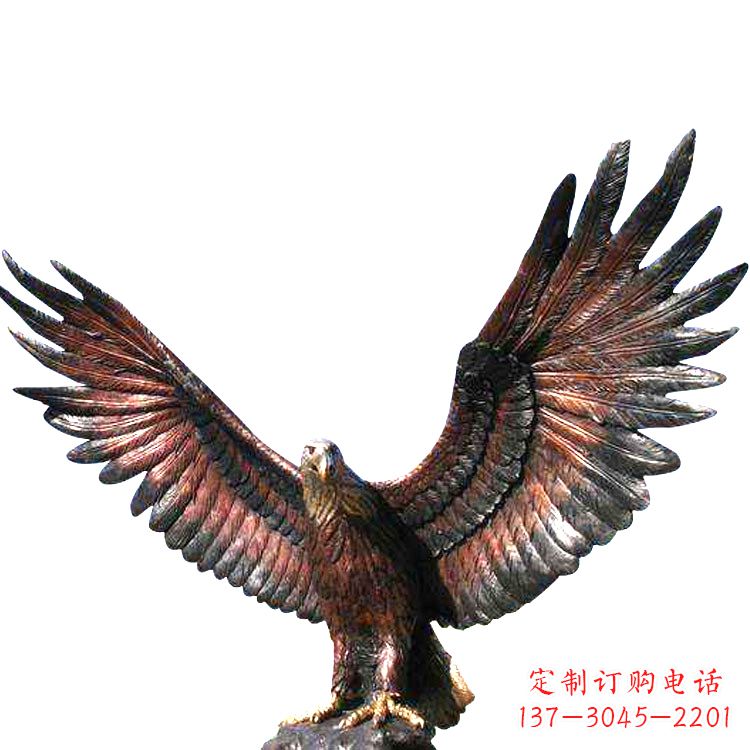 威海玻璃钢老鹰雕塑传承传统的铜雕艺术