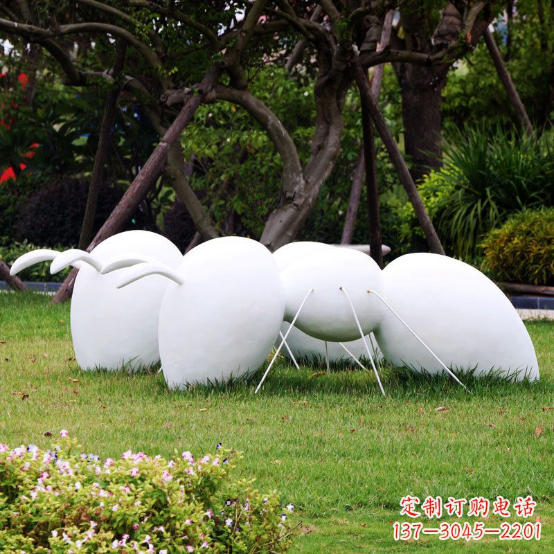 威海玻璃钢蚂蚁雕塑——一种充满力量的艺术