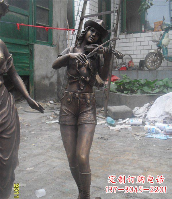 威海美丽的玻璃钢女性雕塑