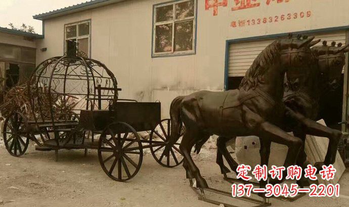 威海玻璃钢欧式马车雕塑