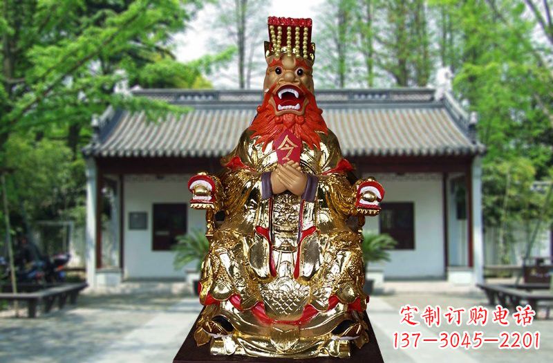 威海玻璃钢制作的金龙王雕塑