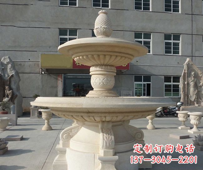 威海菠萝雕塑点缀小区景观的精美艺术品