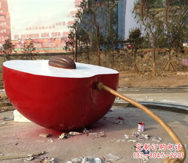 威海不锈钢半块苹果雕塑——传承古老文化的艺术品