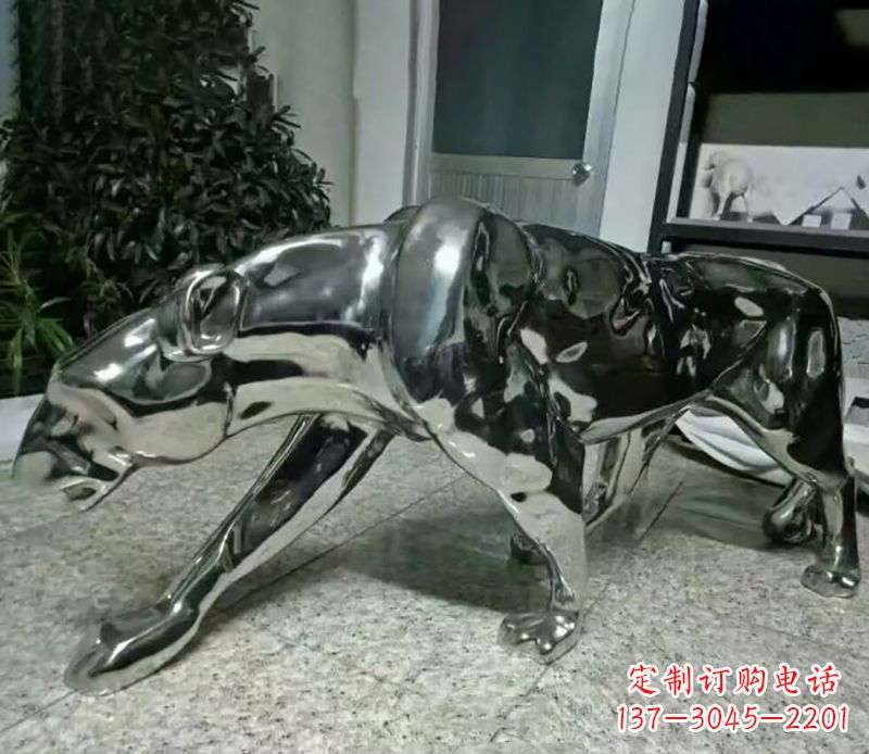 威海不锈钢豹子雕塑
