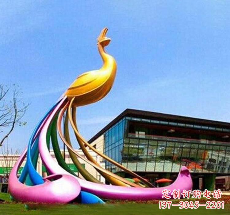 威海不锈钢彩色孔雀雕塑——美轮美奂的艺术精品