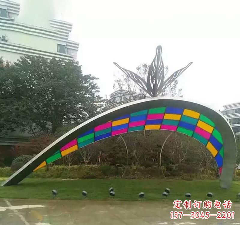 威海不锈钢彩色拼接拱门雕塑