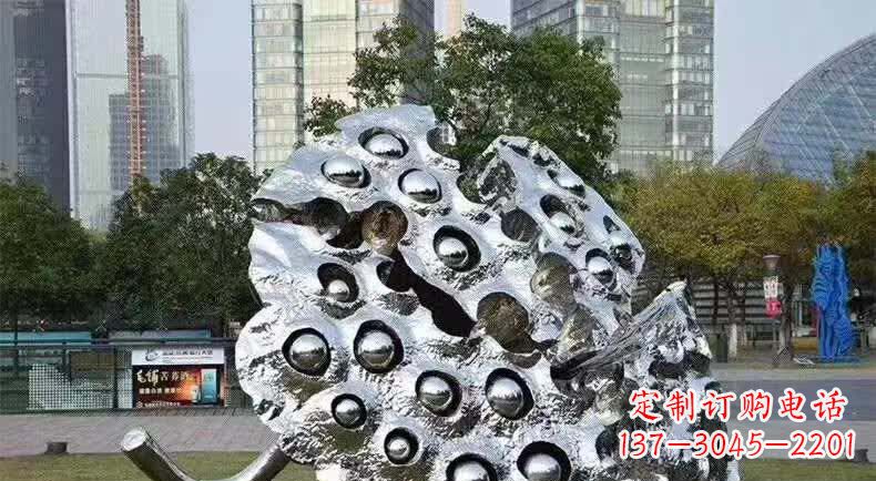 威海不锈钢城市的莲蓬雕塑