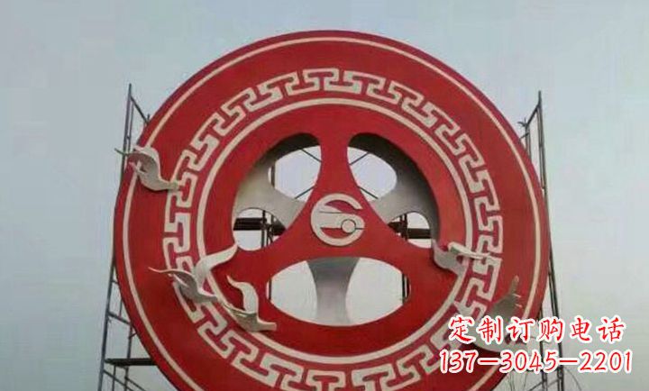 威海不锈钢齿轮雕塑象征着时代进步