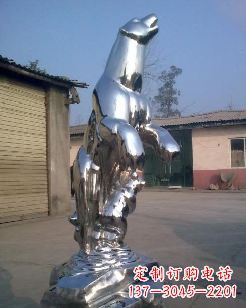 威海不锈钢抽象北极熊雕塑