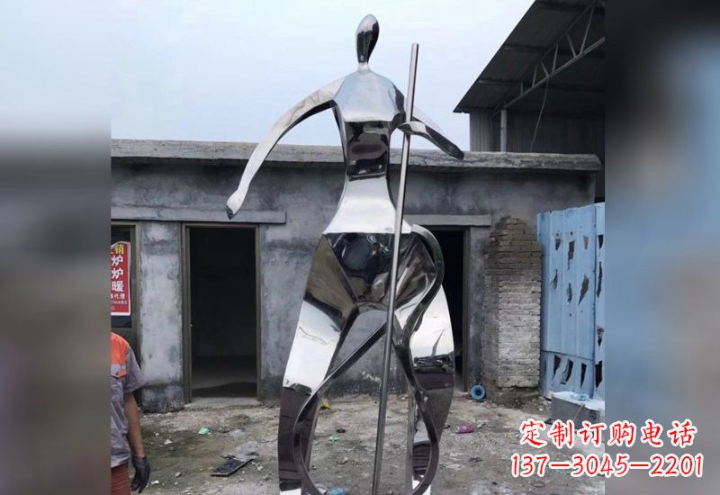 威海不锈钢抽象大提琴人物雕塑
