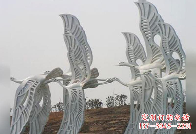 威海仙鹤雕塑融入不锈钢的飞翔之美