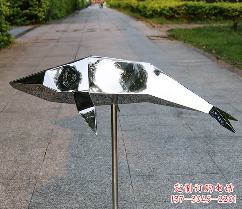 威海不锈钢海豚雕塑令人惊叹的精致艺术品