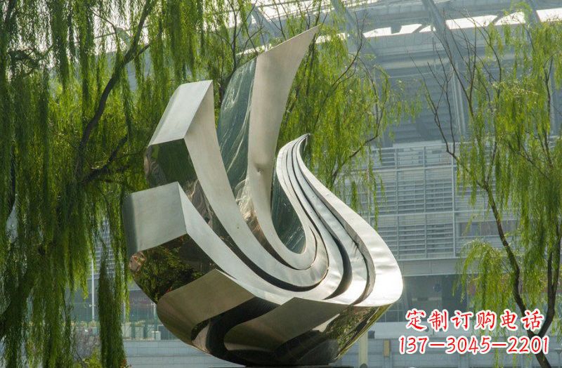 威海不锈钢和平鸽雕塑象征和平与信仰