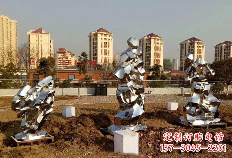 威海不锈钢太湖石雕塑给人以美的视觉体验