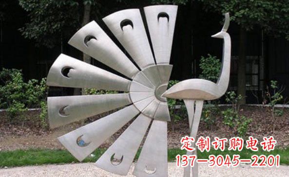 威海不锈钢孔雀雕塑美丽而持久
