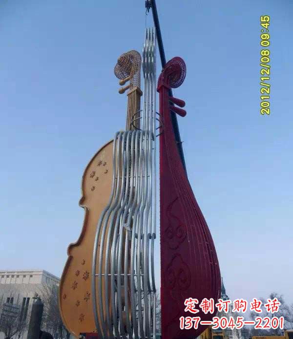 威海不锈钢琵琶雕塑演奏着灵魂之音