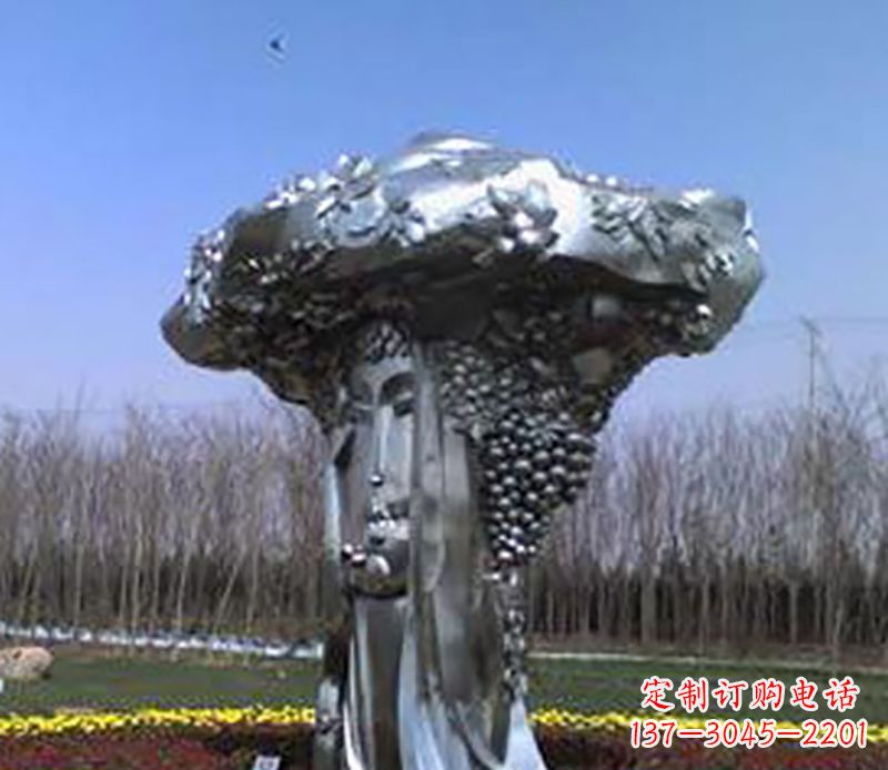 威海不锈钢葡萄雕塑——点缀美丽景观