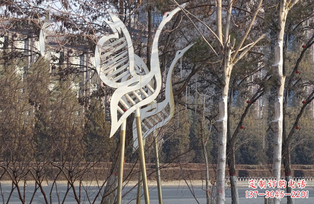 威海不锈钢仙鹤雕塑精致的艺术之作