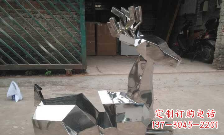 威海不锈钢鹿雕塑艺术之美