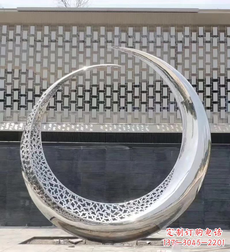 威海不锈钢月亮雕塑精美的艺术之作