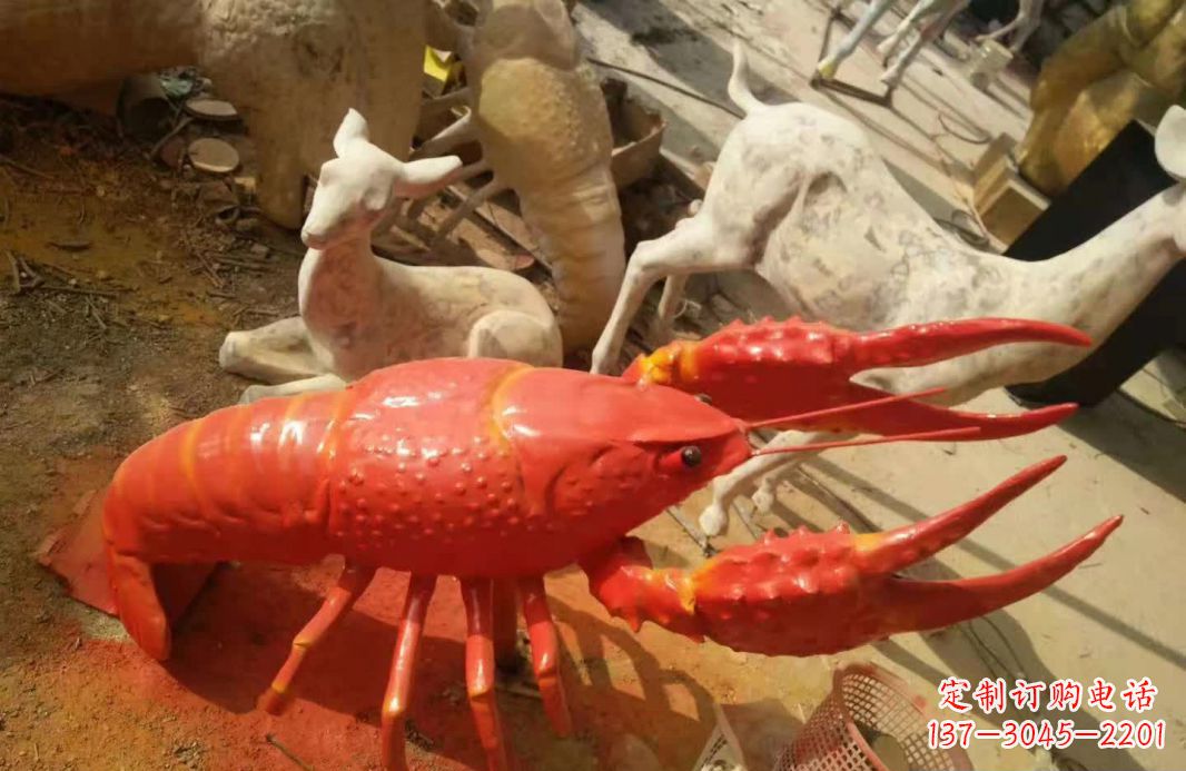 威海不锈钢大龙虾雕塑象征着力量与美丽