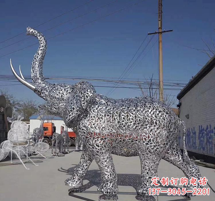 威海不锈钢大象雕塑象征力量与美丽