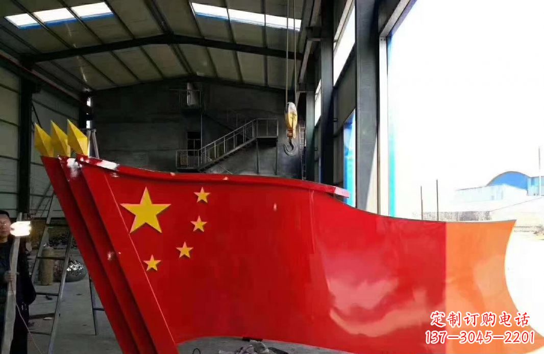 威海不锈钢党旗雕塑象征着中国共产党的伟大