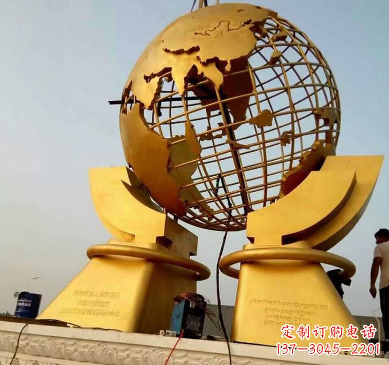 威海不锈钢地球仪镂空雕塑以艺术展示地球的美