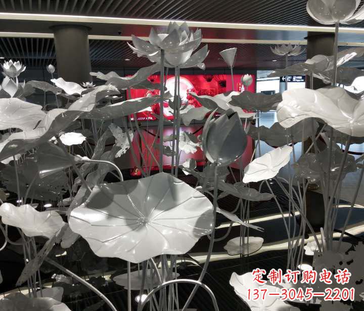 威海不锈钢锻造荷花雕塑艺术之美