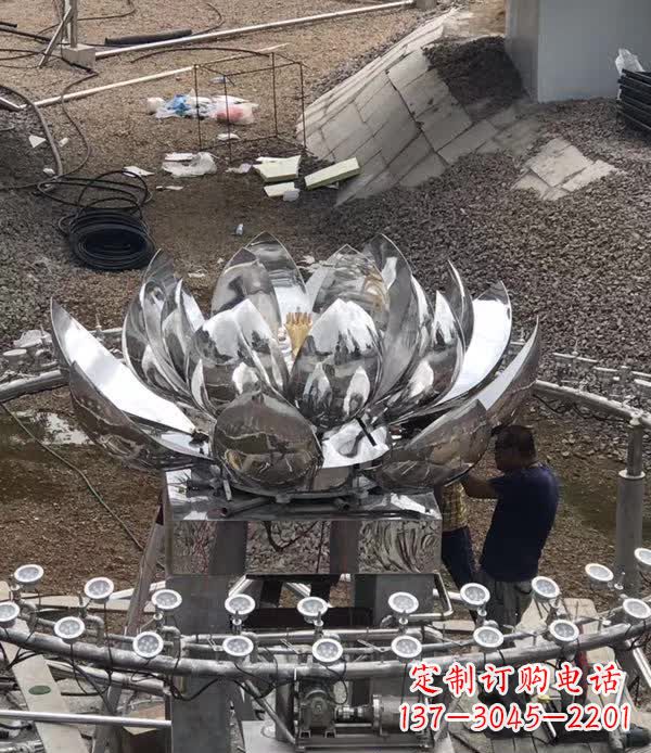 威海不锈钢荷花景观雕塑