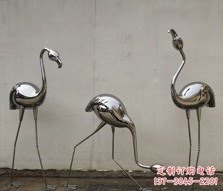 威海不锈钢锻造的火烈鸟雕塑