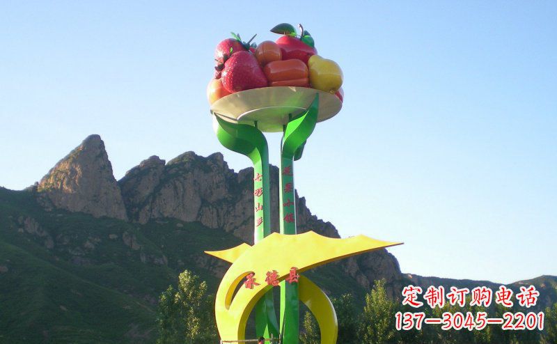 威海不锈钢制作的苹果雕塑