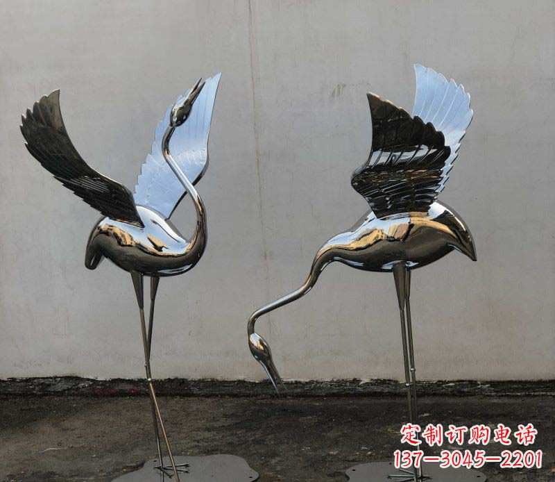 威海不锈钢锻造仙鹤雕塑精美的艺术品