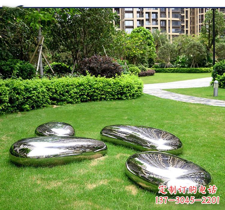 威海不锈钢鹅卵石镜面雕塑